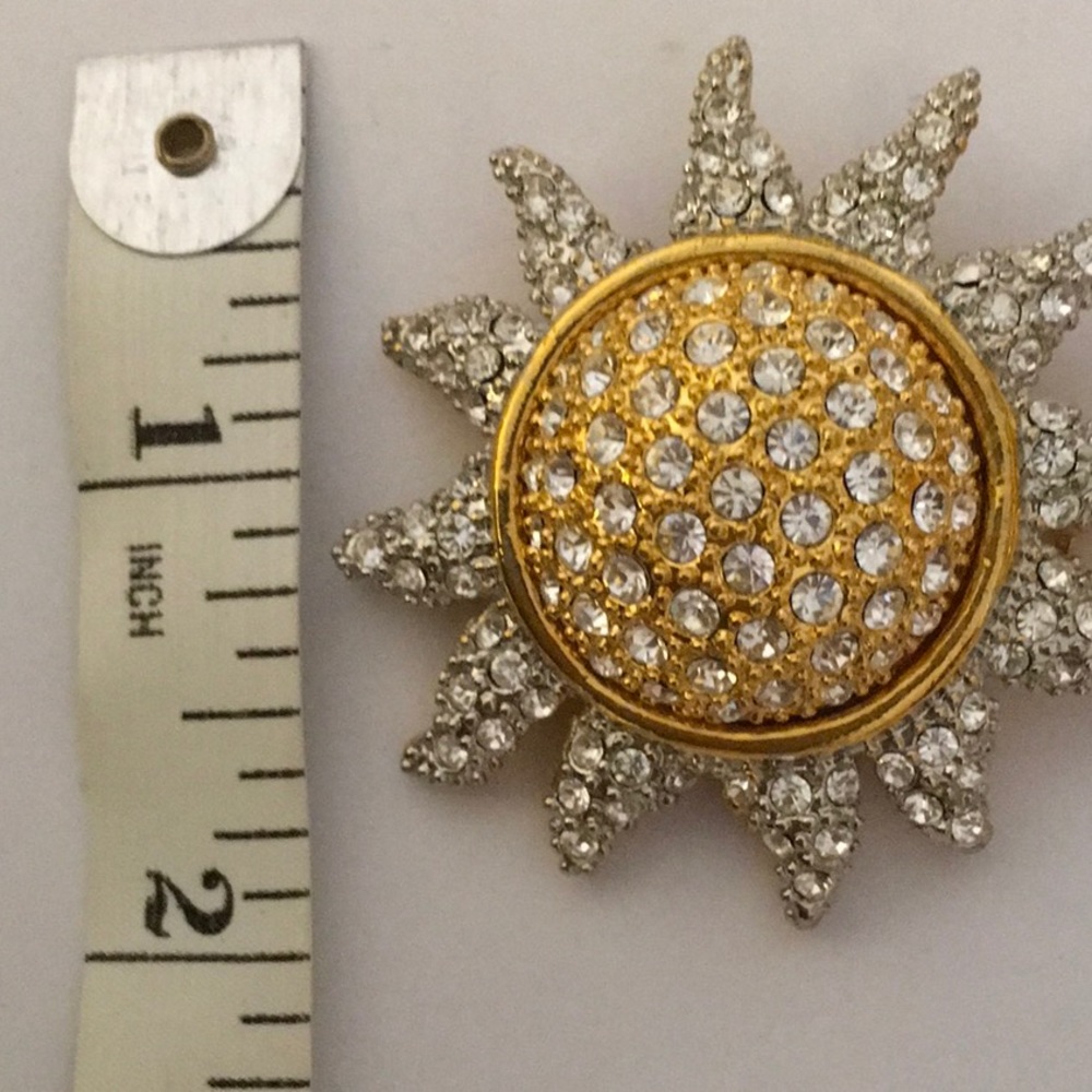 Clear CZ Sunburst dressy pin. - Picture 2 of 3